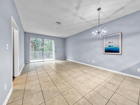 4th image of 200 Sandestin Ln APT 1410