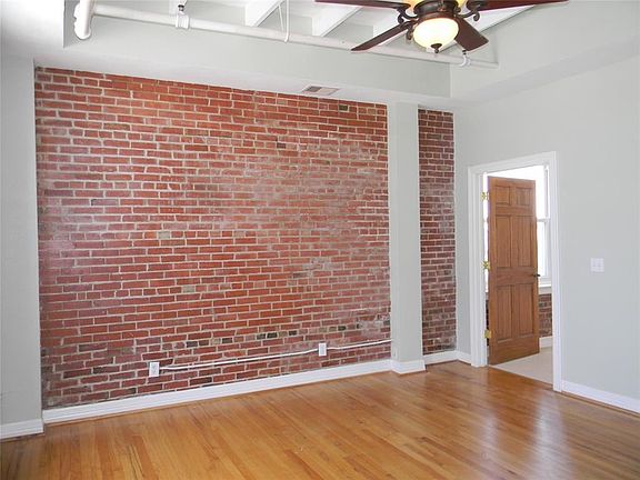 3rd image of 100 20th St #20-304