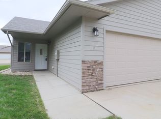 1001 Legendary Dr UNIT A, Harrisburg, SD 57032