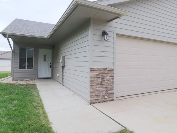 3 bed, 2.0 bath, 1420 sqft, $1,600, 1007 Legendary Dr UNIT B, Harrisburg, SD 57032