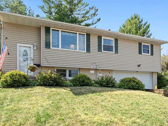 3rd image of 3501 Graves Dr