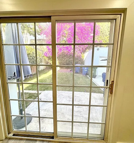 734 S Gramercy Pl — Photo 2