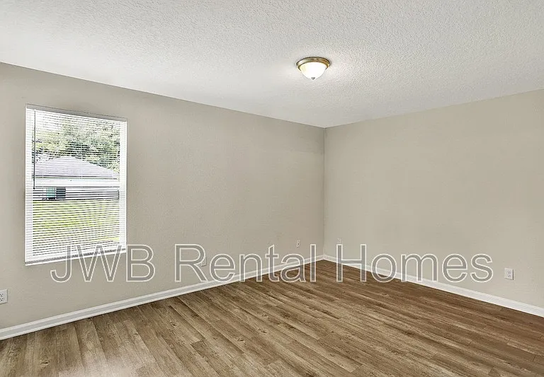 8180 Metto Rd — Photo 10