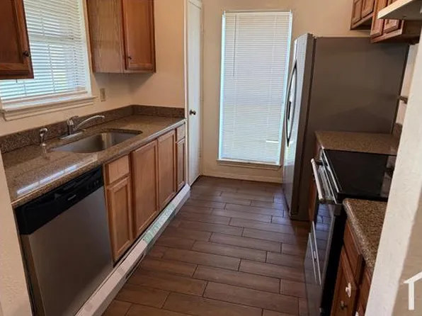 801 Colchester Dr, Mesquite, TX 75149