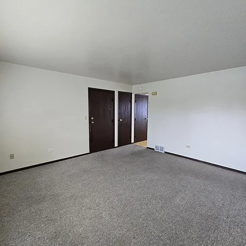 1016 Manchester Ct Photo 1