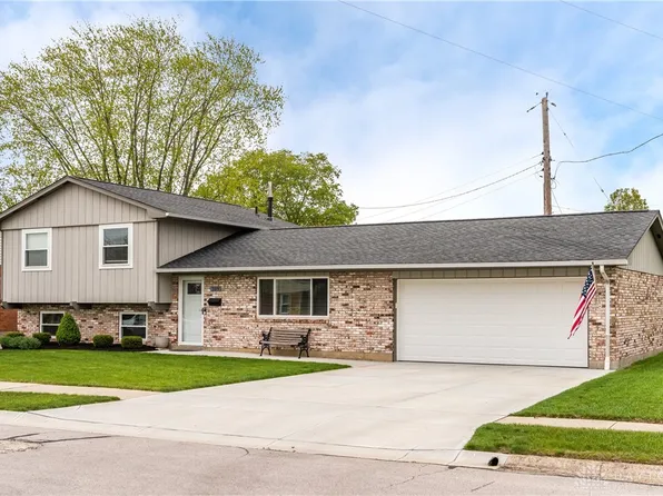109 Beechwood Ave, Brookville, OH 45309