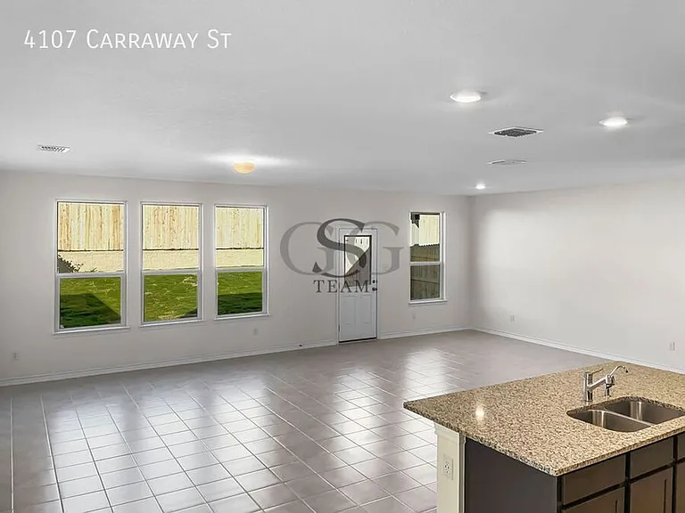 4107 Carraway St — Photo 3