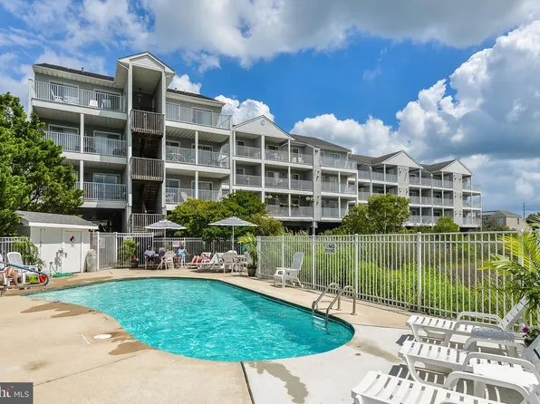 105 59th St Unit 201, Ocean City, MD 21842