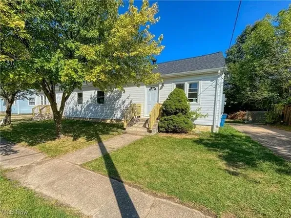 1777 E 37th St, Lorain, OH 44055
