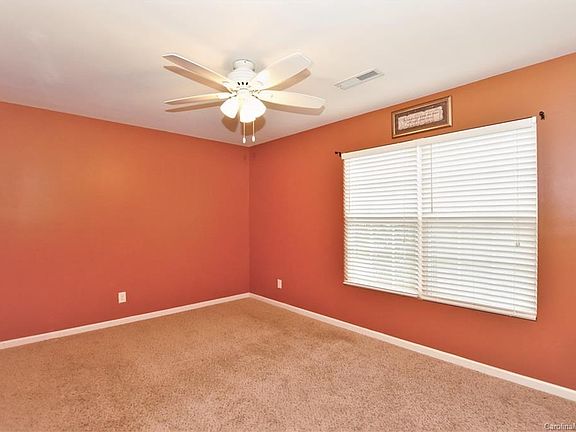 4th image of 8634 Heartleaf Rd