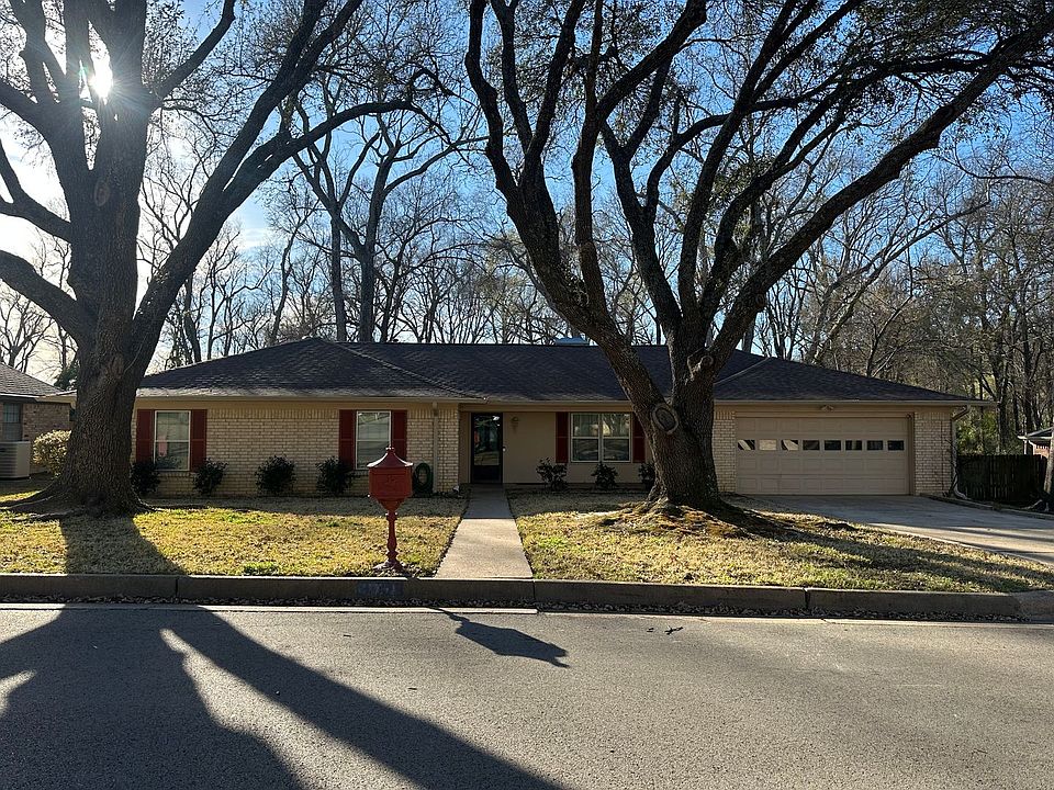 1st image of 2701 S Boldt Ave