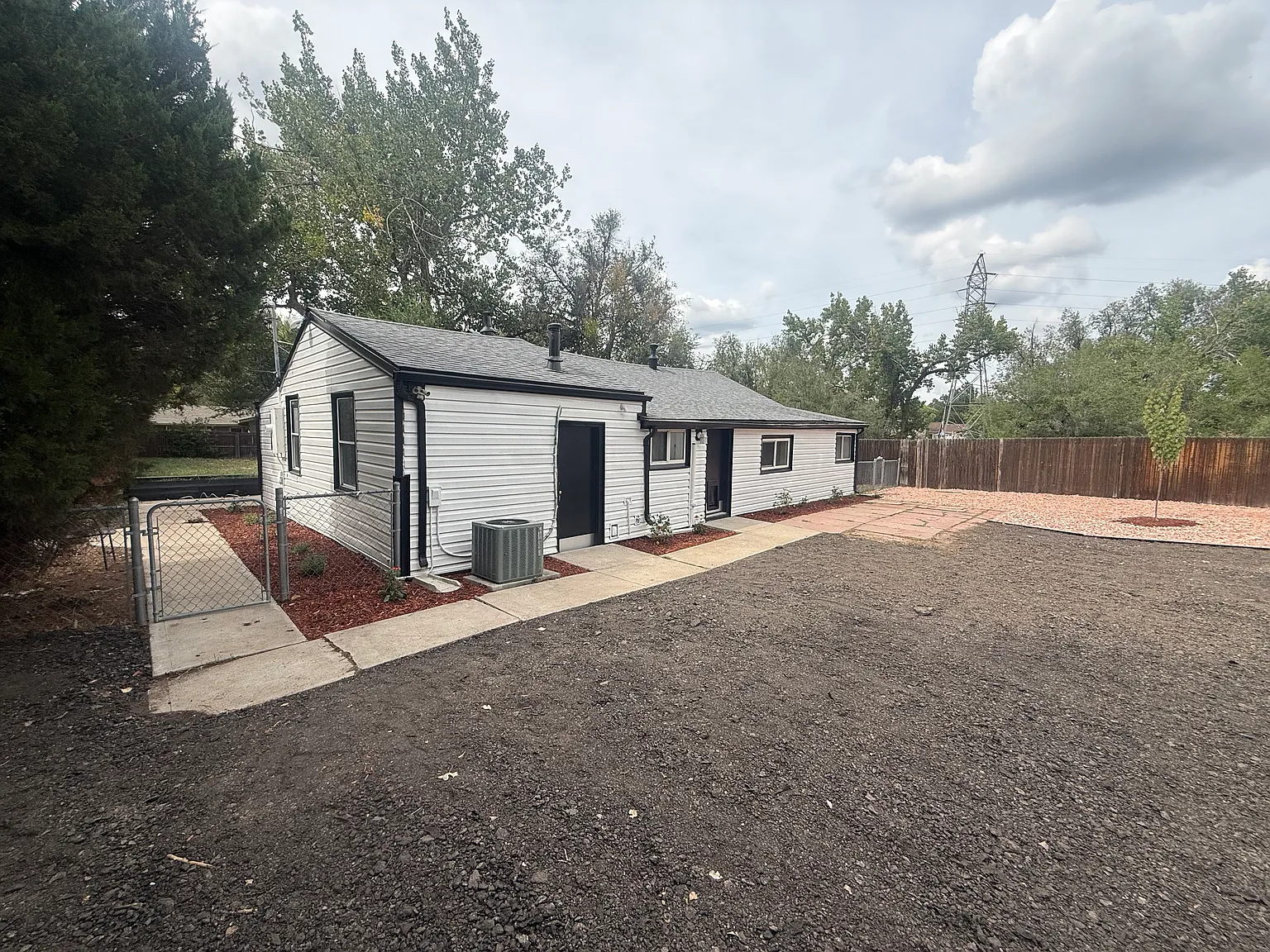 3 bed, 1500 sqft, $3,250 — Photo 3