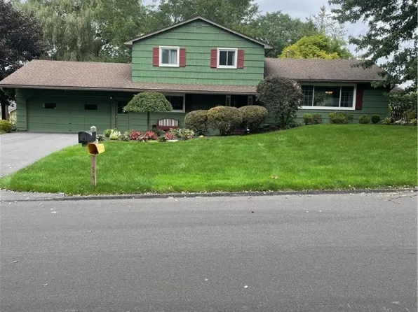 4613 Brookhill Dr S, Manlius, NY 13104