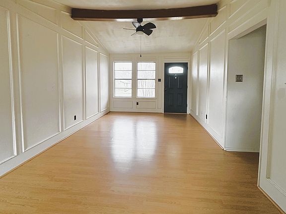 5th image of 1009 Phillips Dr