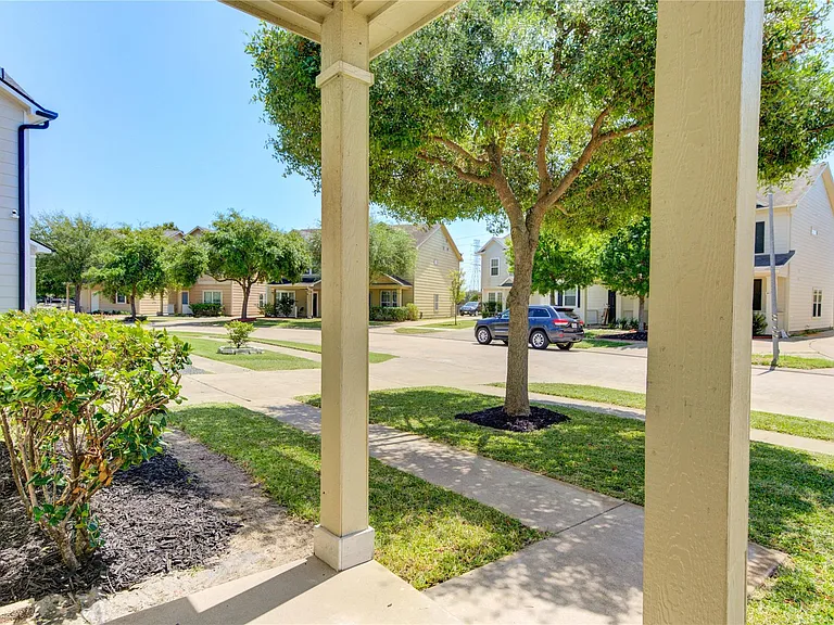 16726 Mammoth Springs Dr — Photo 5