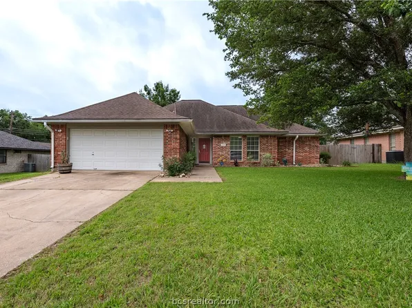 2009 Cobblestone Ln, Bryan, TX 77807