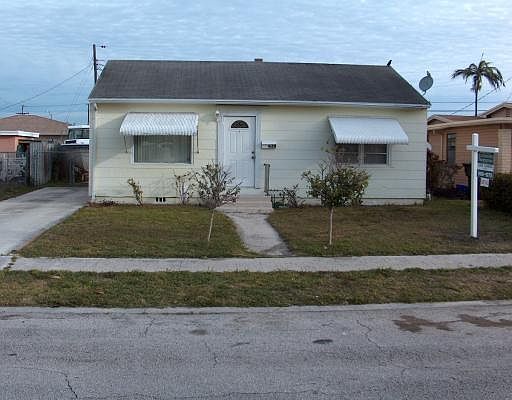 1st image of 439 Winters St