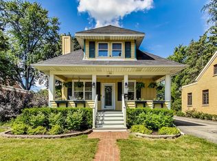 518 S Arlington Heights Rd, Arlington Heights, IL 60005