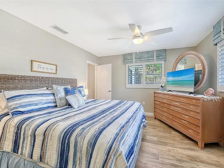 6758 S Lockwood Ridge Rd — Photo 33