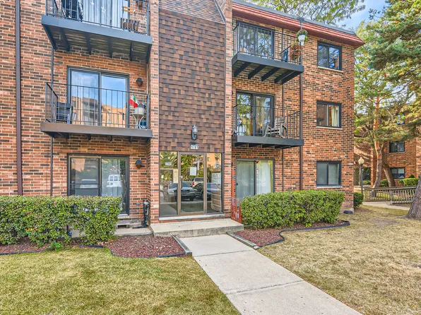 1781 W Algonquin Rd APT 2B, Mount Prospect, IL 60056