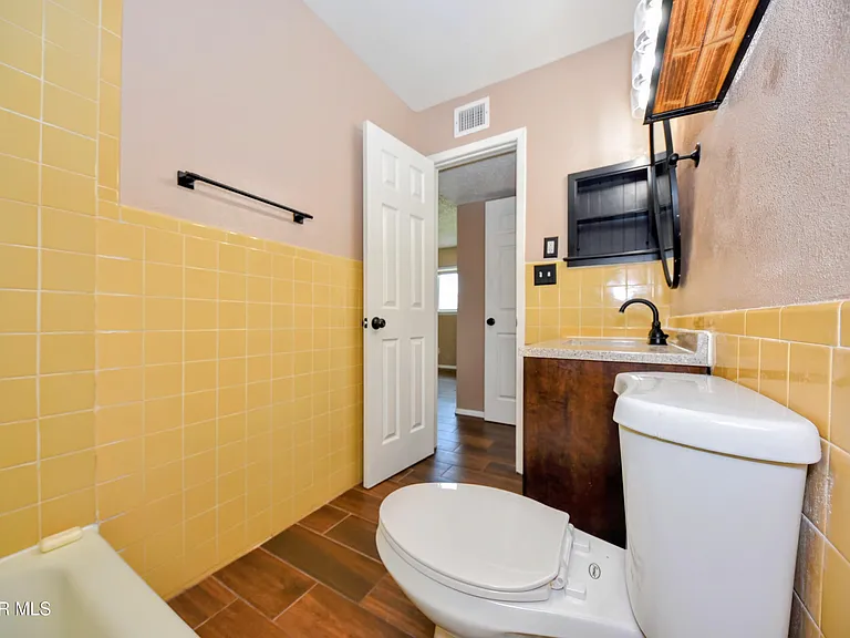 10348 Darin Rd — Photo 39