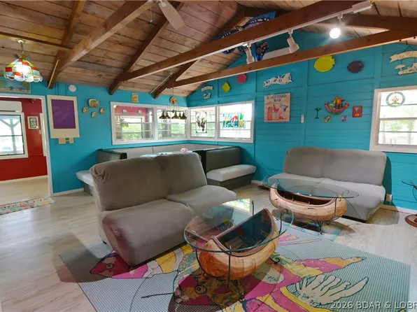 31519 Ontario Rd, Rocky Mount, MO 65072