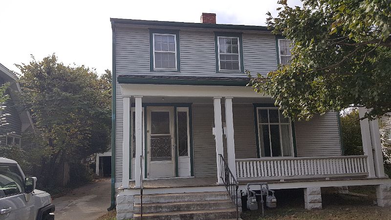 1st image of 1629 W 13th St N #Up