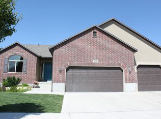 12324 S Black Canyon Rd, Riverton, UT 84096