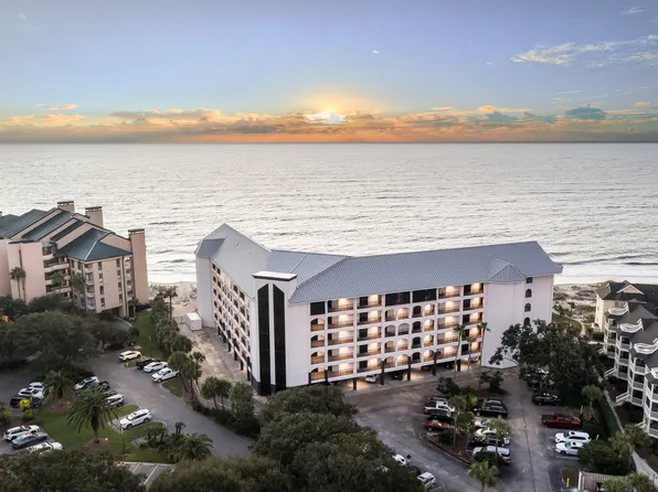 9002 Palmetto Dr APT 320, Isle Of Palms, SC 29451