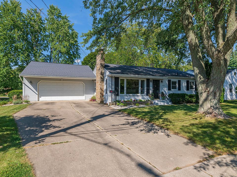 1st image of 3728 Canterbury Ave