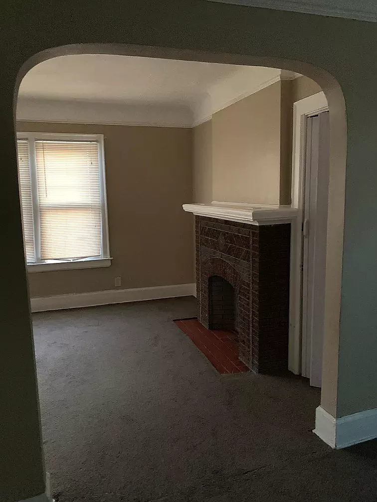 1 bed, 1400 sqft, $1,000 — Photo 4