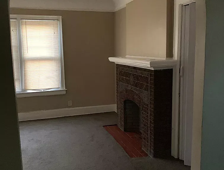 15722 Wisconsin St — Photo 4