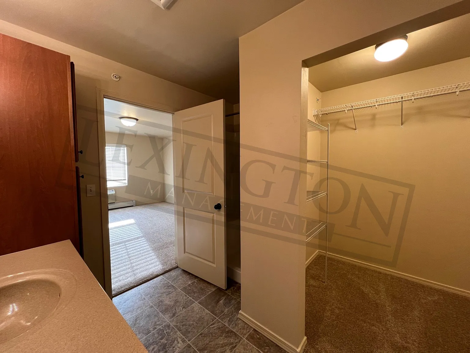 3 bed, 1415 sqft, $1,500 — Photo 3