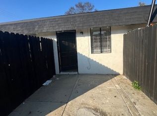 611 S Garden St APT B, Visalia, CA 93277