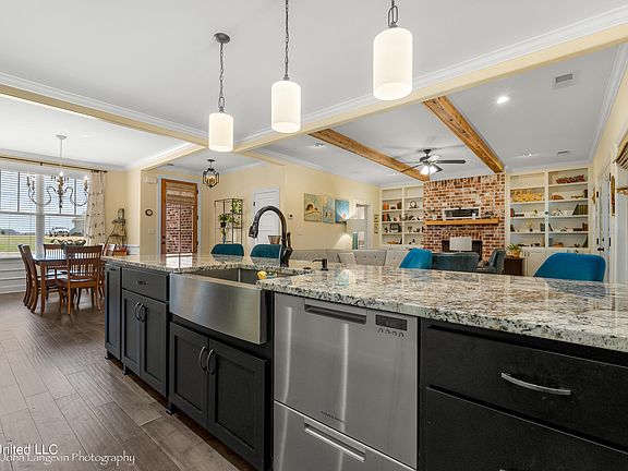 4th image of 3169 Fossil Hill Dr
