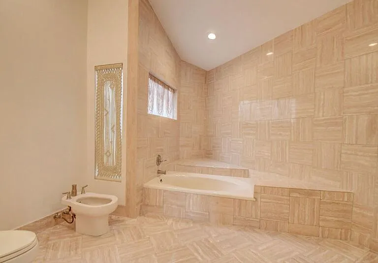 22595 Esplanada Cir W — Photo 34