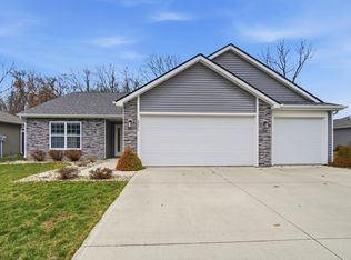 2215 Caesar Trl, Fort Wayne, IN 46818