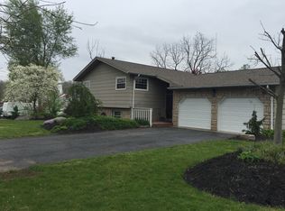 1086 Stewart St, Newark, OH 43055