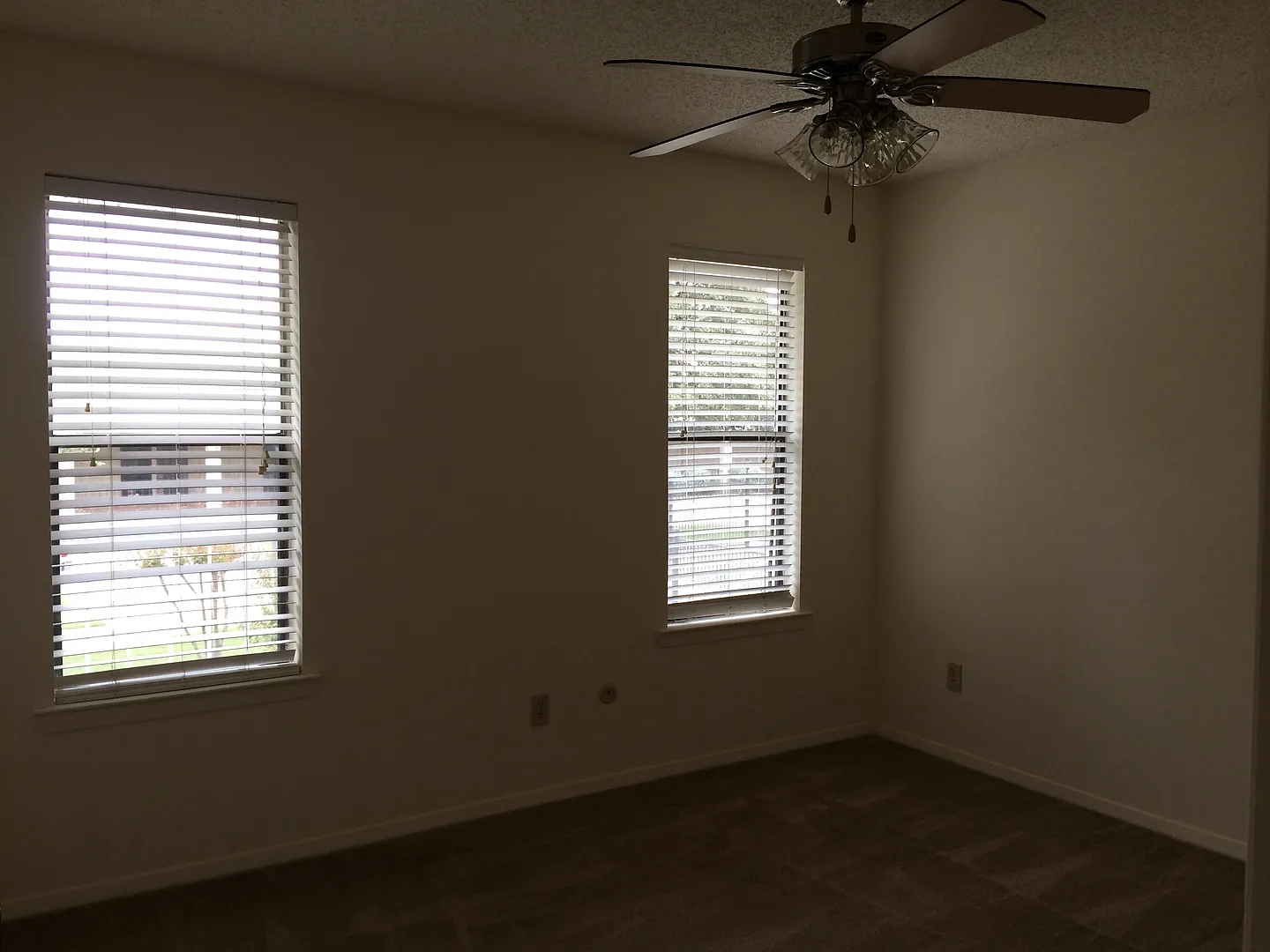 Feel At Home At Lake Shore Villas Apartments — Photo 2