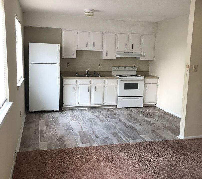 2nd image of 321 Edward St APT B