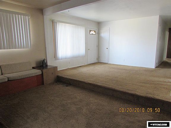 3rd image of 1906 Coral St