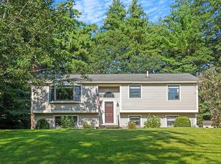 29 Country Side Dr, Nashua, NH 03062