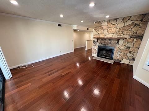 4th image of 811 N Columbus Ave APT 9