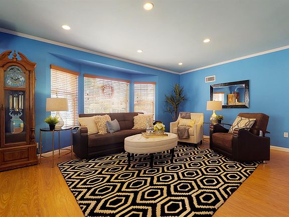 4th image of 407 Eaton Dr