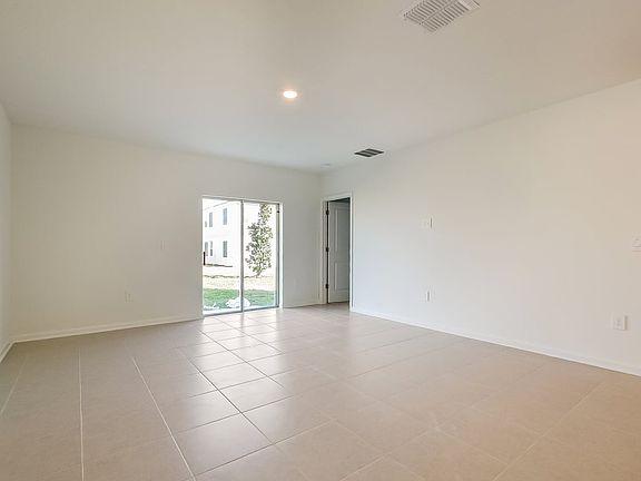 4th image of 3832 Amers Loop