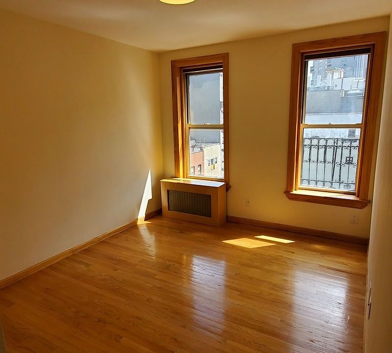 1st image of 82 Bayard St APT 29