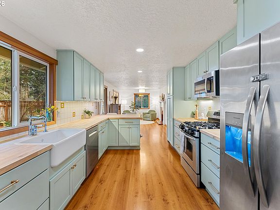 3rd image of 5271 Chinook Ct