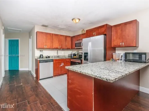 4080 NW 8th Ter, Oakland Park, FL 33309