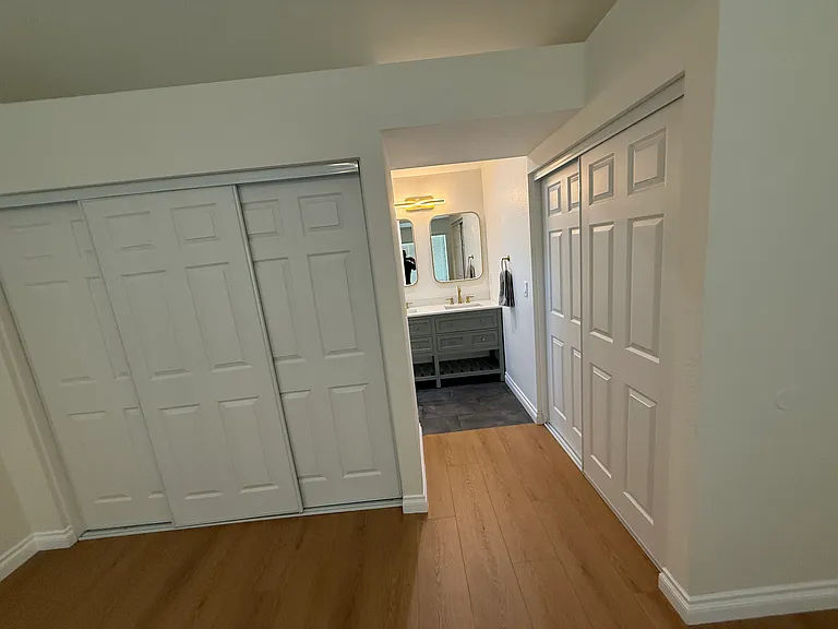 2686 Beverly Ave — Photo 17