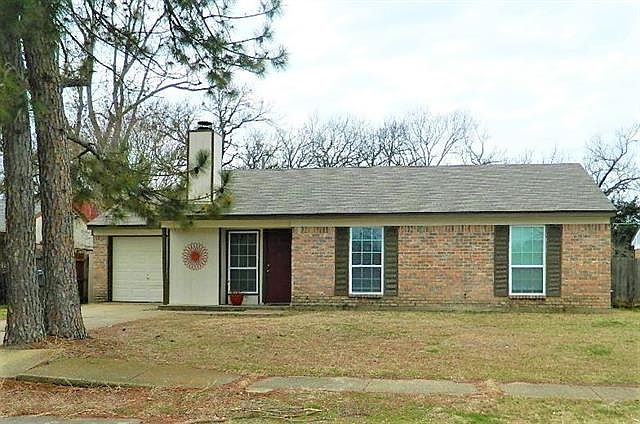 1st image of 209 N Nachita Dr